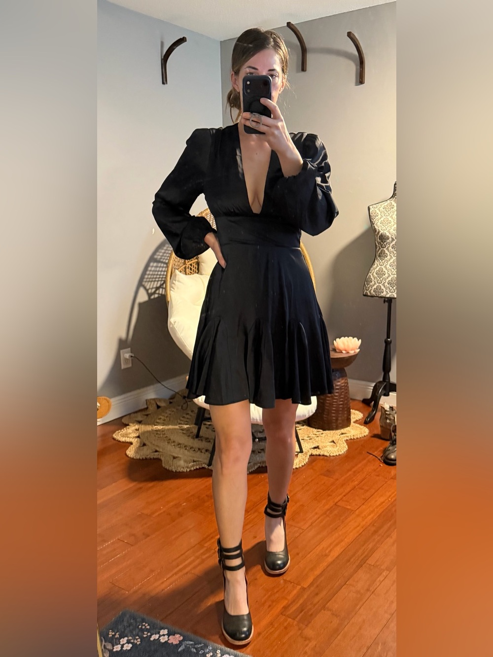 Abercrombie & Fitch Black Deep V-Neck Long-Sleeve Mini Dress medium tall
